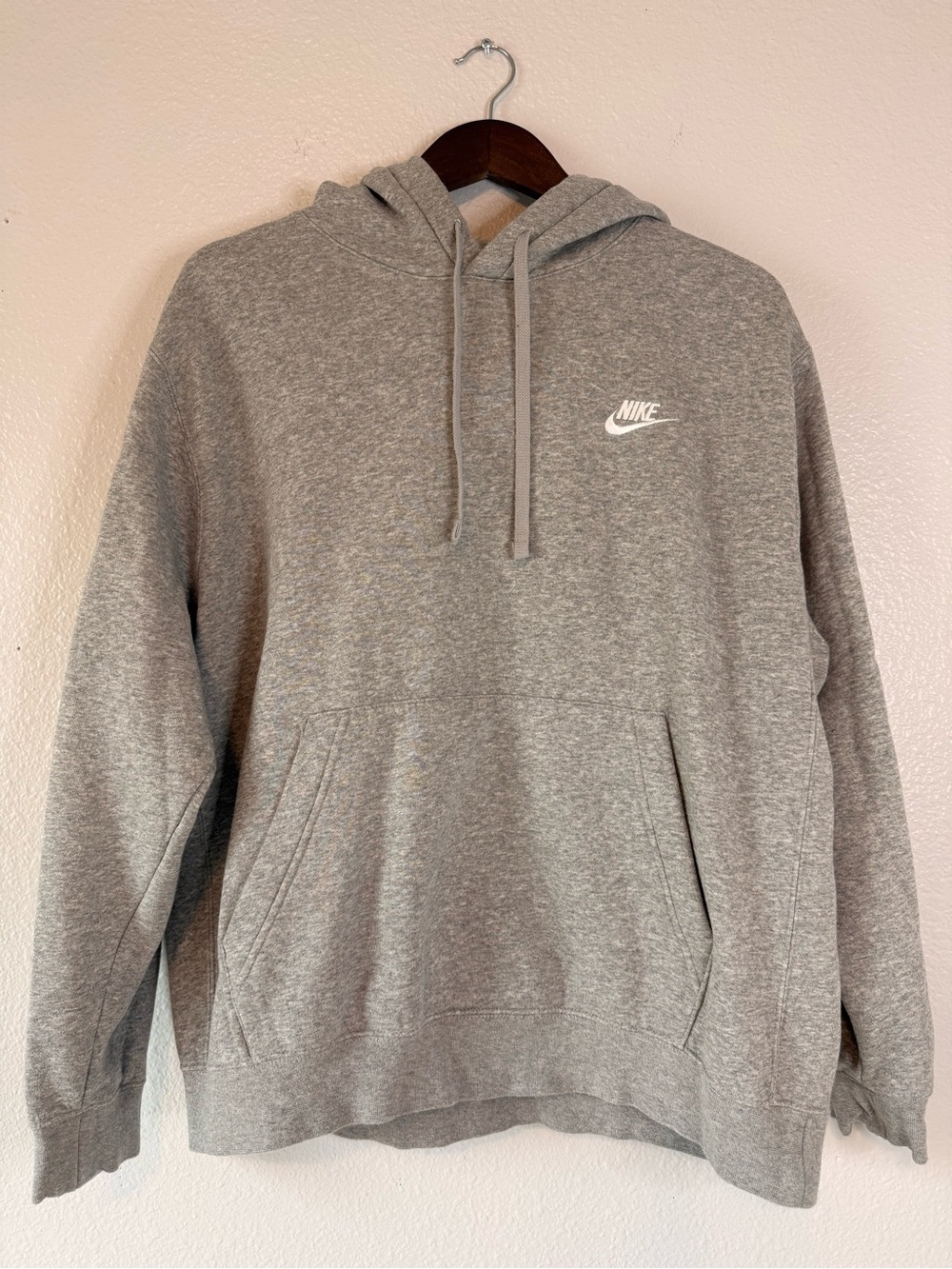 Nike Gray Pullover Hoodie Men’s Large Embroidered Logo Fleece Sweatshirt